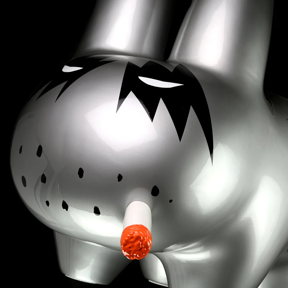 Art Giant King of Rock Labbit Smorkin' Labbit Stool - Image 7