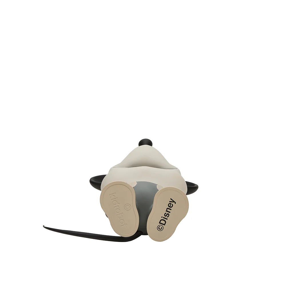 NYCC 2023: Disney Mickey Mouse "Sailor M." Collectible Vinyl Figure by Pasa - Grayscale Edition - Image 10