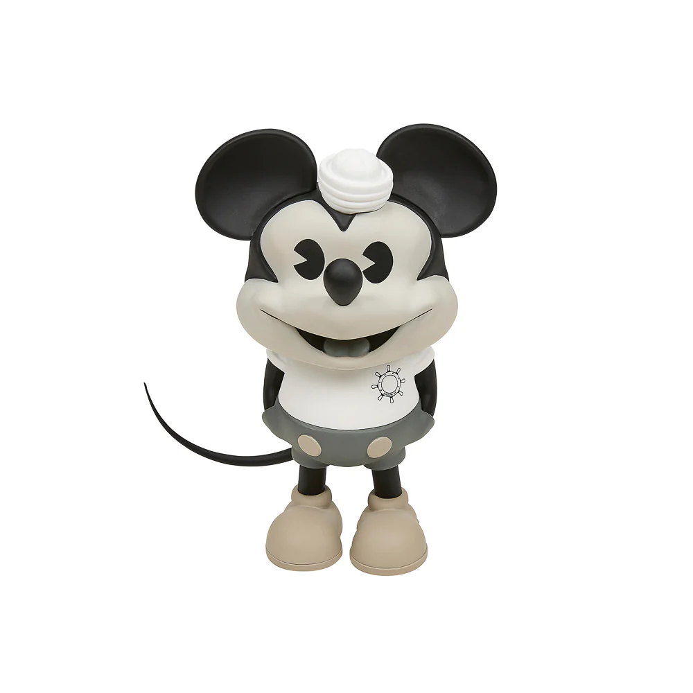 NYCC 2023: Disney Mickey Mouse "Sailor M." Collectible Vinyl Figure by Pasa - Grayscale Edition - Image 9