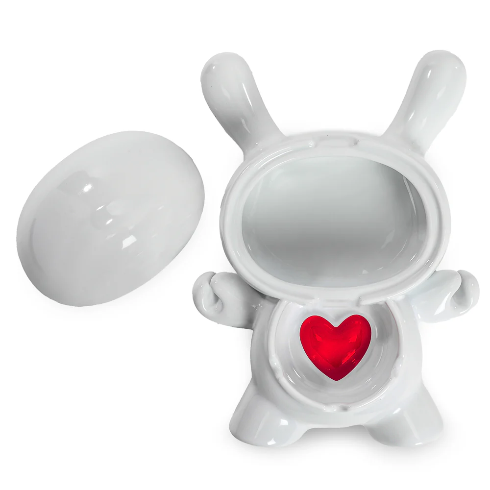 L.I.E. (LOVE ISN’T EASY) Dunny Ceramic Ashtray: PURE Edition - Image 14